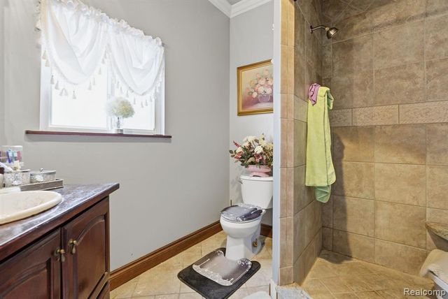 19061 Veronica Avenue, Eastpointe, MI 48021