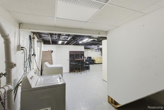 19061 Veronica Avenue, Eastpointe, MI 48021