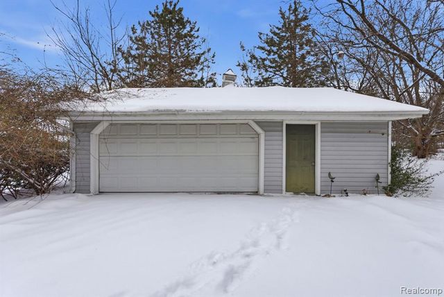 19061 Veronica Avenue, Eastpointe, MI 48021