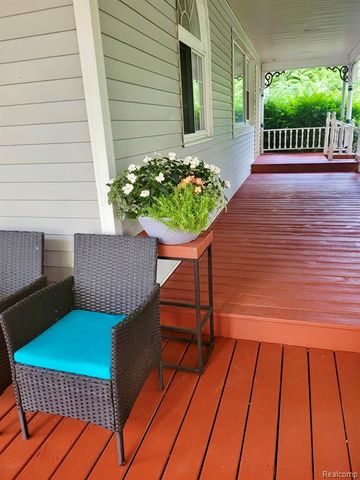 19061 Veronica Avenue, Eastpointe, MI 48021