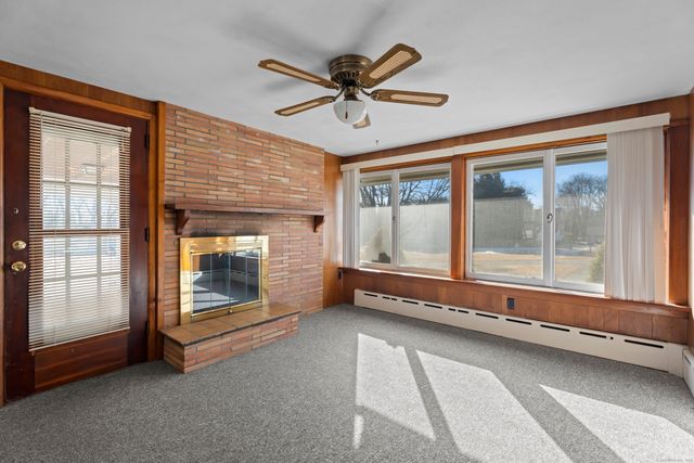 42 A & B New London Road, Groton, CT 06355