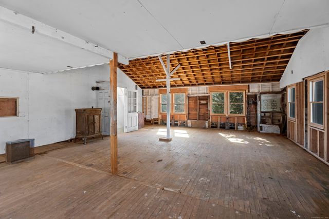 42 A & B New London Road, Groton, CT 06355
