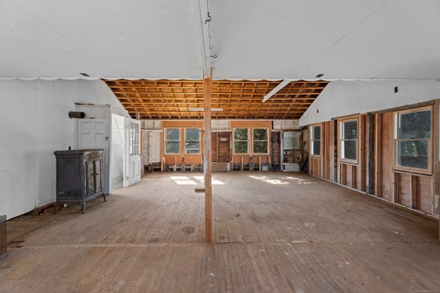 42 A & B New London Road, Groton, CT 06355