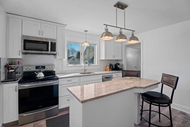 42 A & B New London Road, Groton, CT 06355