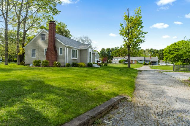 42 A & B New London Road, Groton, CT 06355