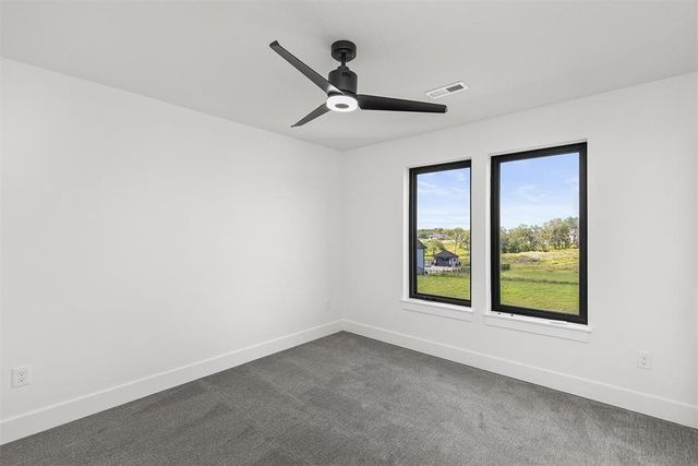 3931 NW 181st Street, Clive, IA 50325