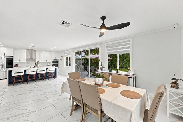 7930 Rockport Circle, Lake Worth, FL 33467