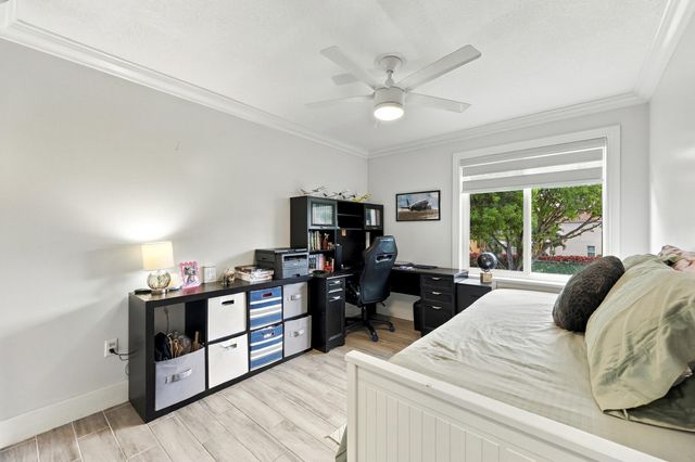 7930 Rockport Circle, Lake Worth, FL 33467