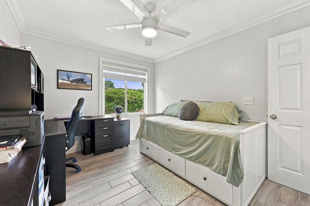 7930 Rockport Circle, Lake Worth, FL 33467