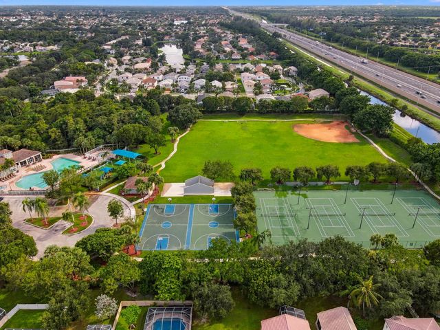 7930 Rockport Circle, Lake Worth, FL 33467