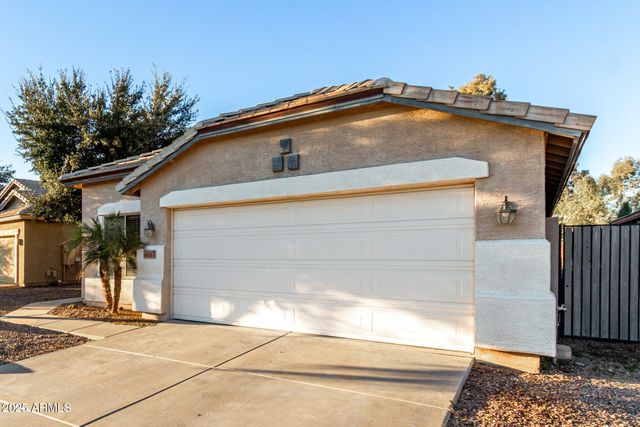4013 S SUMMER Court, Gilbert, AZ 85297
