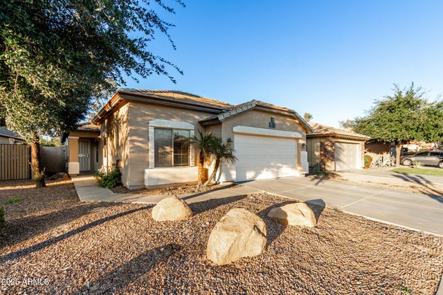 4013 S SUMMER Court, Gilbert, AZ 85297
