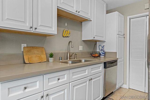 455 Los Arbolitos, Oceanside, CA 92058