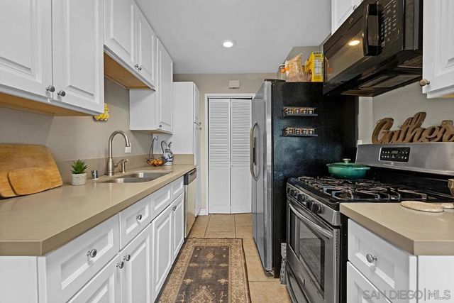 455 Los Arbolitos, Oceanside, CA 92058