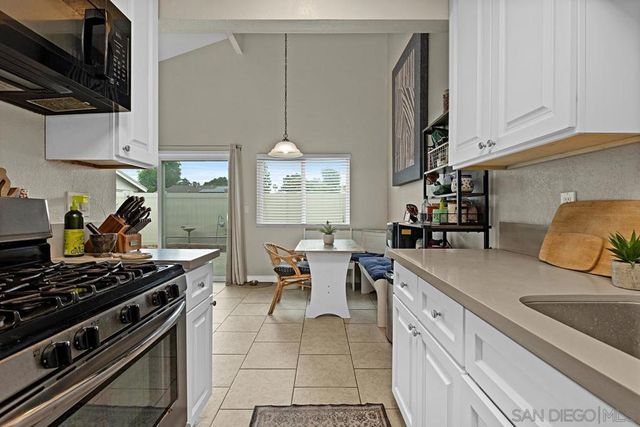 455 Los Arbolitos, Oceanside, CA 92058