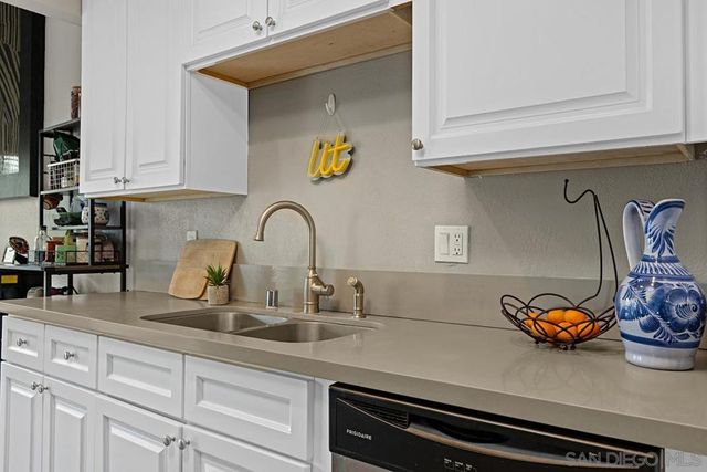 455 Los Arbolitos, Oceanside, CA 92058