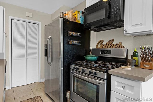 455 Los Arbolitos, Oceanside, CA 92058
