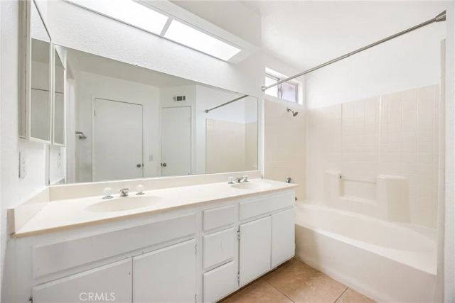 8541 Dove Creek, Hesperia, CA 92344