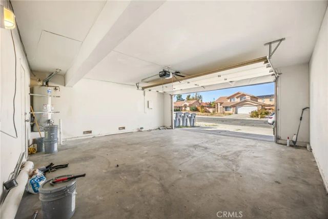 8541 Dove Creek, Hesperia, CA 92344