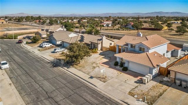 8541 Dove Creek, Hesperia, CA 92344