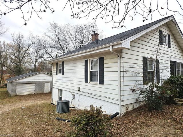 901 Grace Avenue, Burlington, NC 27217