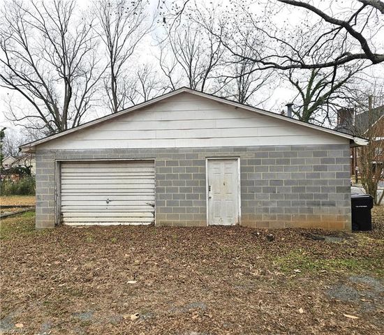 901 Grace Avenue, Burlington, NC 27217