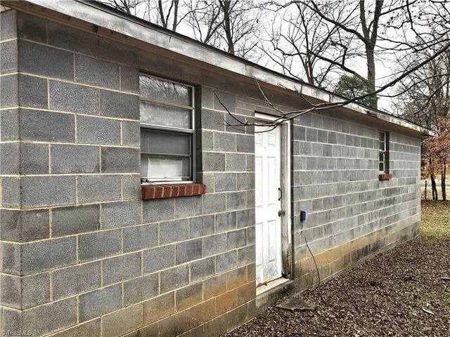 901 Grace Avenue, Burlington, NC 27217