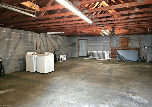 901 Grace Avenue, Burlington, NC 27217