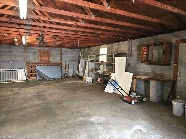 901 Grace Avenue, Burlington, NC 27217