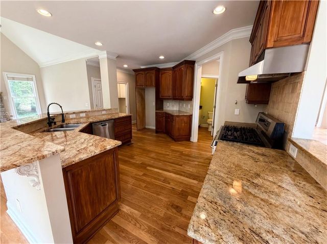 4710 Roswell Road, Marietta, GA 30062