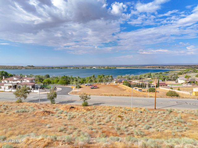 Shasta Place, Palmdale, CA 93550