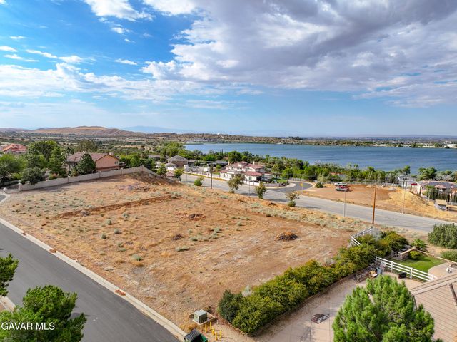 Shasta Place, Palmdale, CA 93550