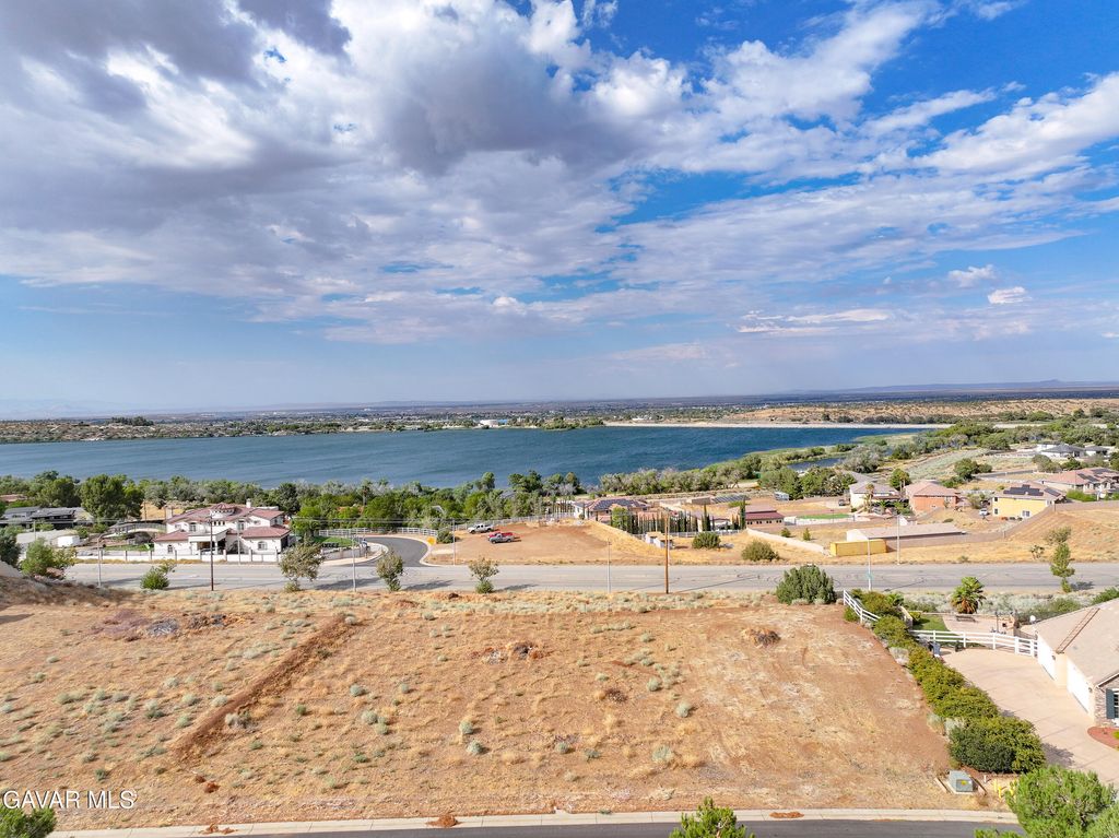 Shasta Place, Palmdale, CA 93550