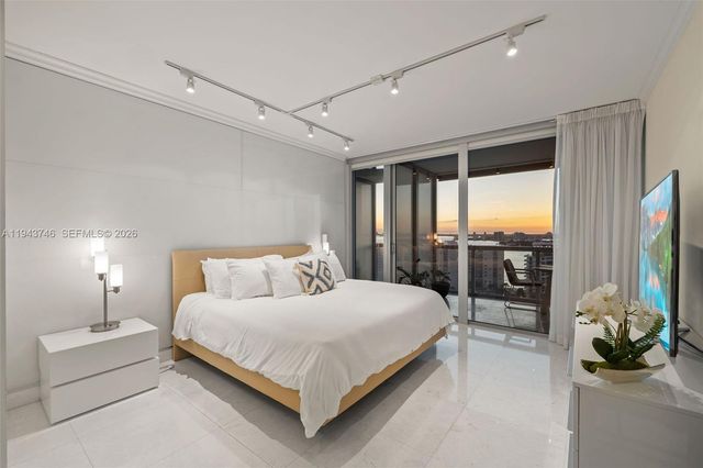 6799 Collins Ave CPH06, Miami Beach, FL 33141