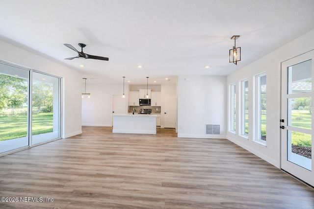 23 BANNER Lane, Palm Coast, FL 32137