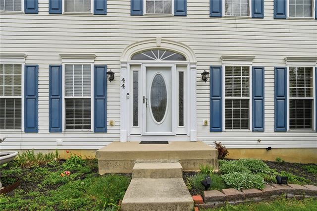 44 Ridge Wood Drive, Monroe, OH 45050