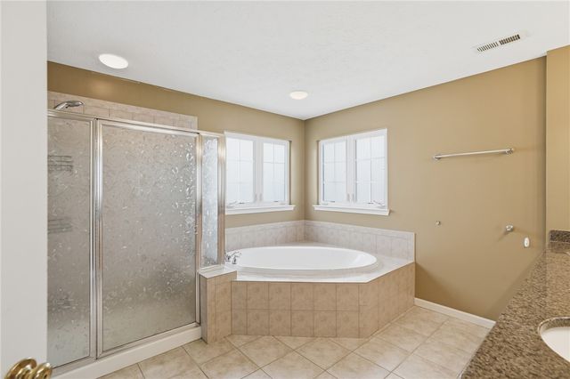 44 Ridge Wood Drive, Monroe, OH 45050
