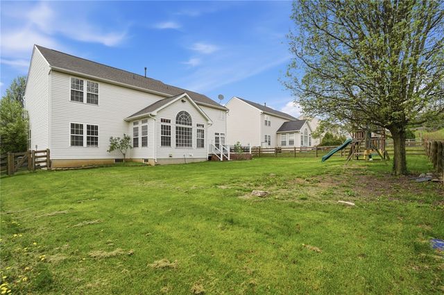 44 Ridge Wood Drive, Monroe, OH 45050