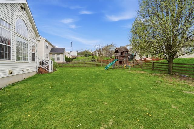 44 Ridge Wood Drive, Monroe, OH 45050