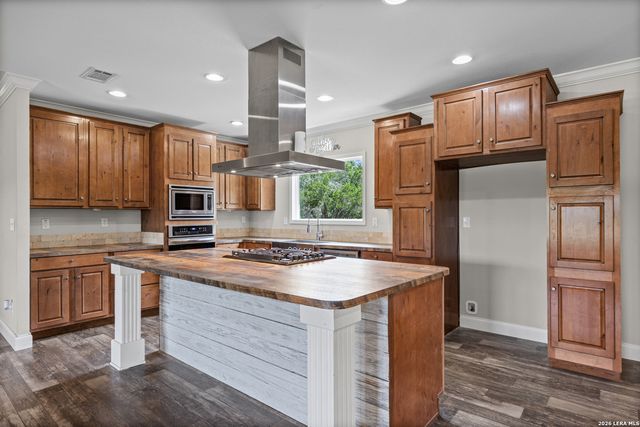 7870 Ranch Road 165, Blanco, TX 78606