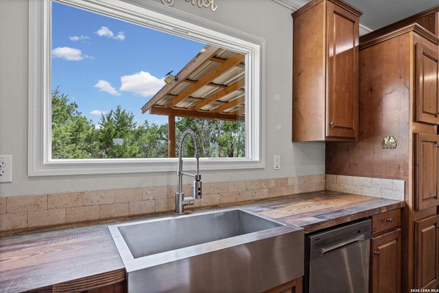 7870 Ranch Road 165, Blanco, TX 78606