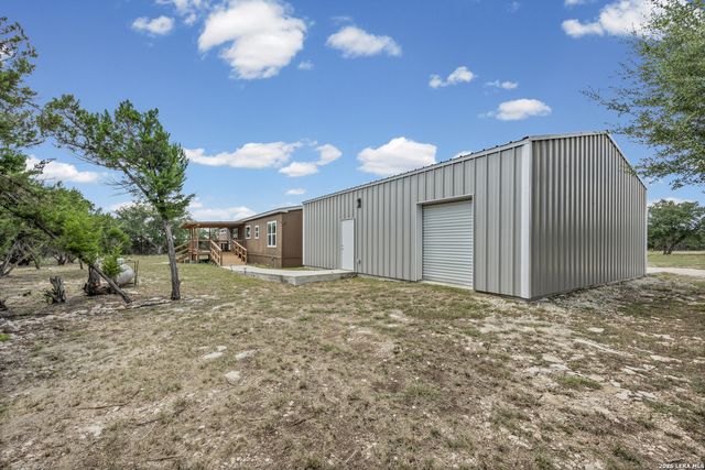 7870 Ranch Road 165, Blanco, TX 78606