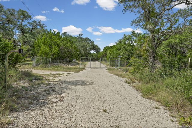 7870 Ranch Road 165, Blanco, TX 78606