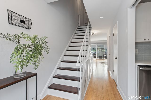 59 Rock Spring Road 25, Stamford, CT 06906