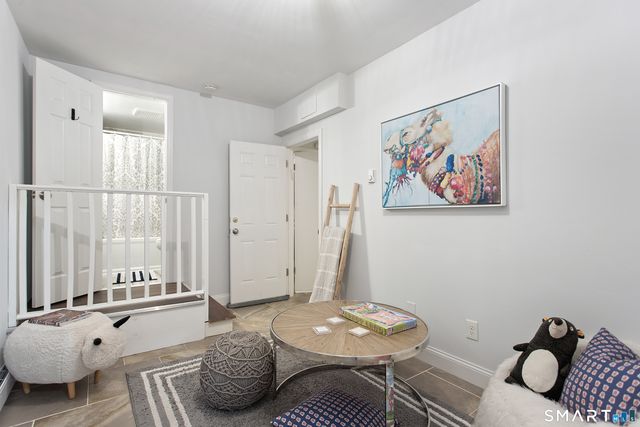59 Rock Spring Road 25, Stamford, CT 06906
