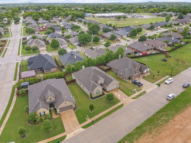 628 Waterford Way, Joshua, TX 76058