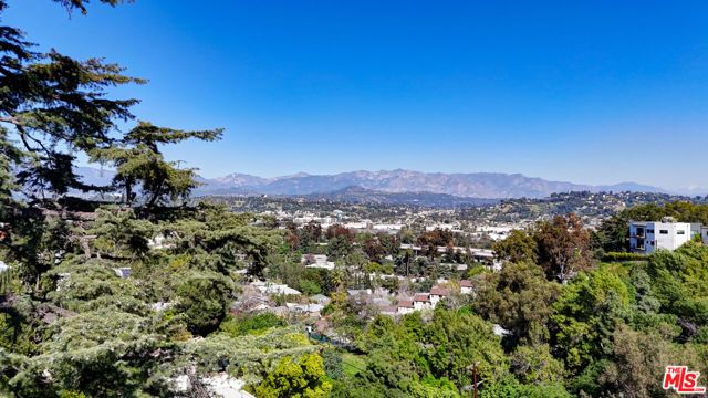 2367 Lake View Avenue, Los Angeles, CA 90039