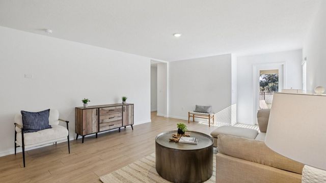 1104 SPOTTED EGRET LOOP, Ruskin, FL 33570