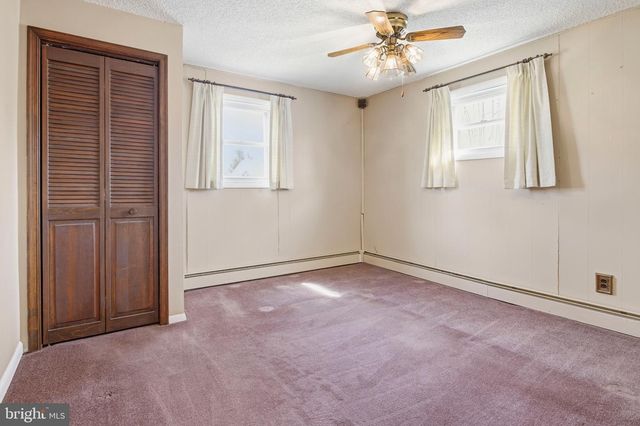 2704 QUAINT ST, Secane, PA 19018