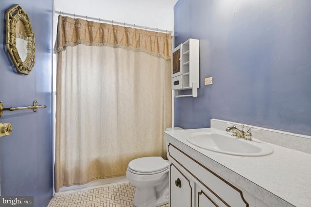 2704 QUAINT ST, Secane, PA 19018